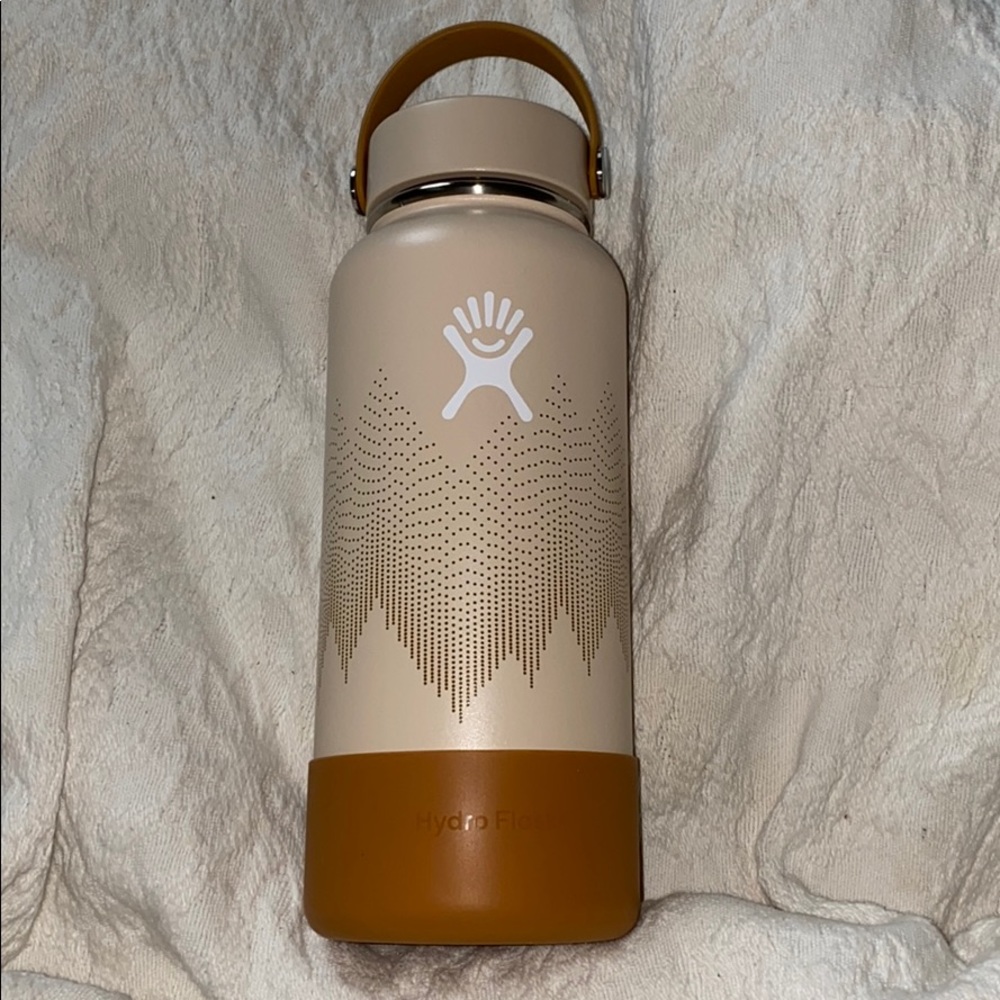 🌟LIMITED EDITION HYDRO FLASK🌟